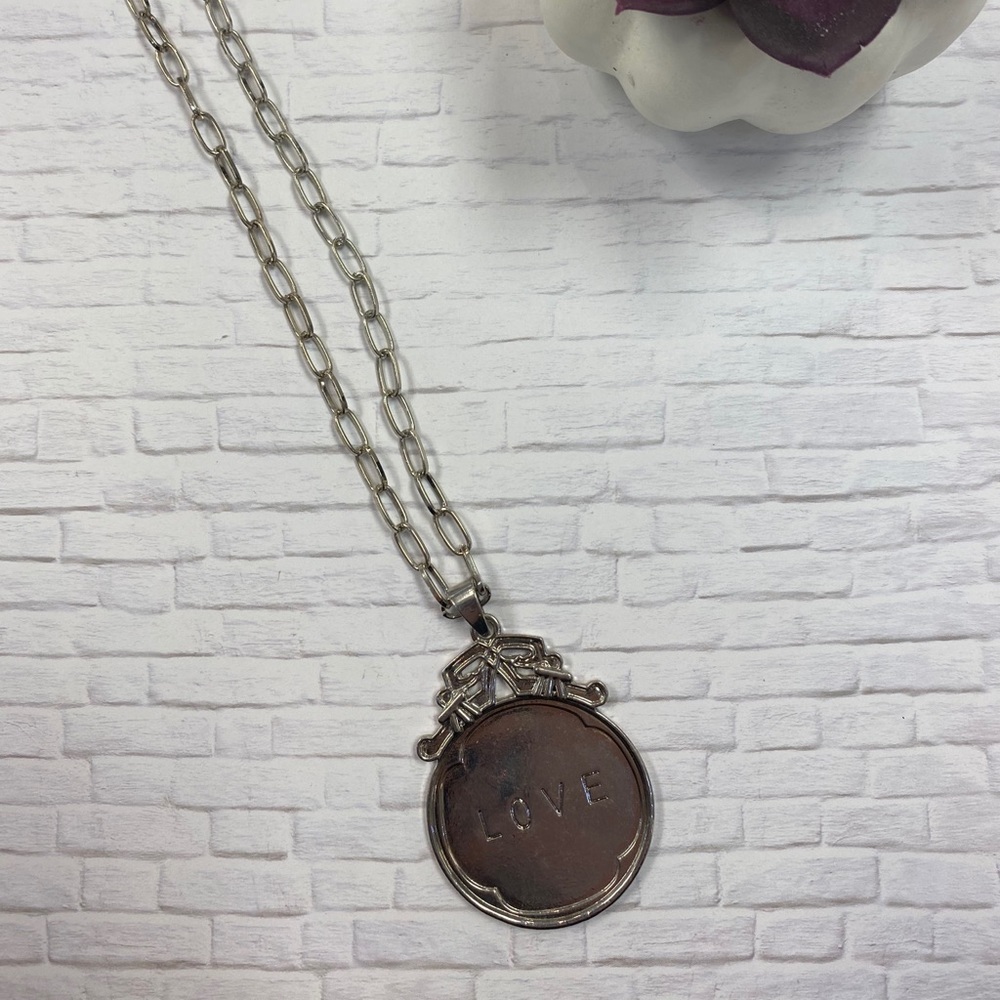 Fashion necklace